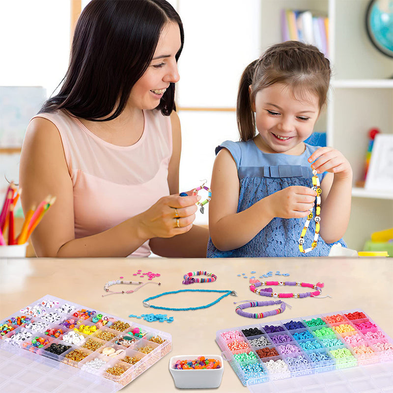 Bead and Charm Craft Set with 5520 Beads and 550 Charms