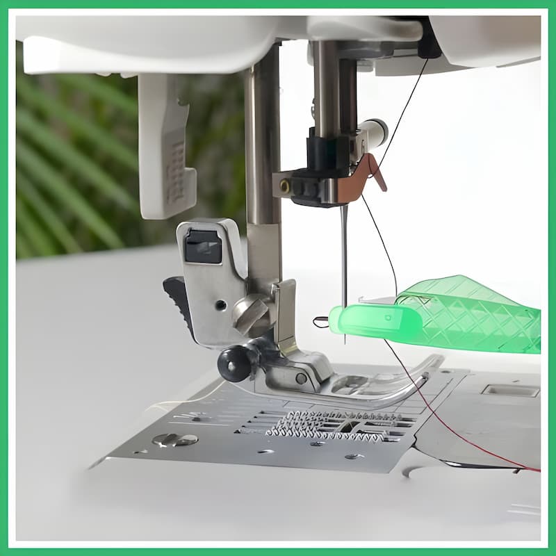 Fish-Shaped Needle Threading Tool – Quick and Simple Use