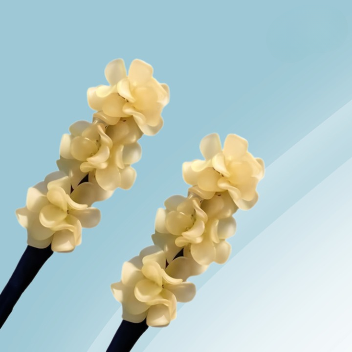 Flower-Decorated Hair Bun Shaper