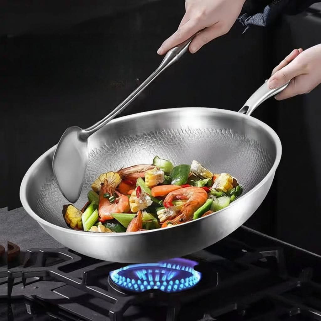 Hammered Stainless Steel Wok with Sturdy Glass Lid