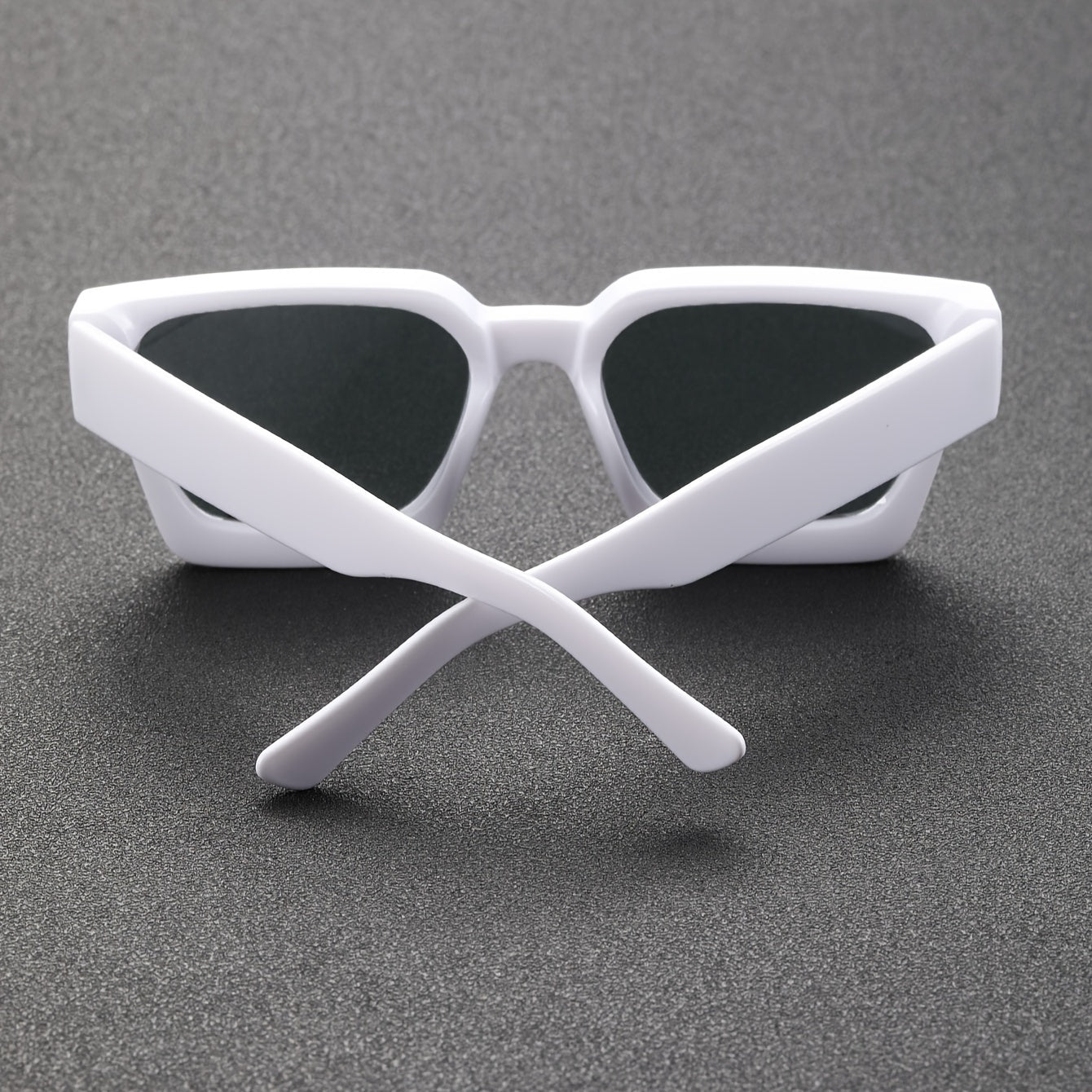 Angular Retro Sunglasses for Men and Women – Y2K Style