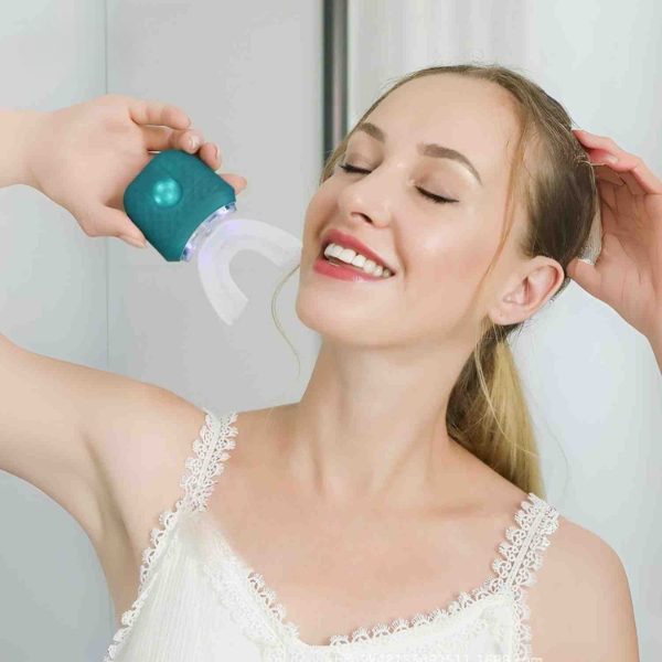 SparkPulse™ — Experience a Dentist-Deep Clean and Radiant Smile in Just 45 Seconds