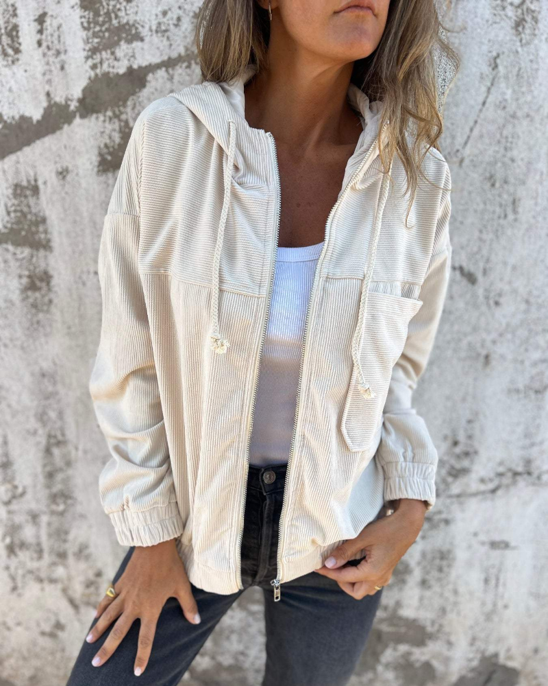 StrideCore™ — Feel Unstoppable in Lightweight Warmth and Effortless Style