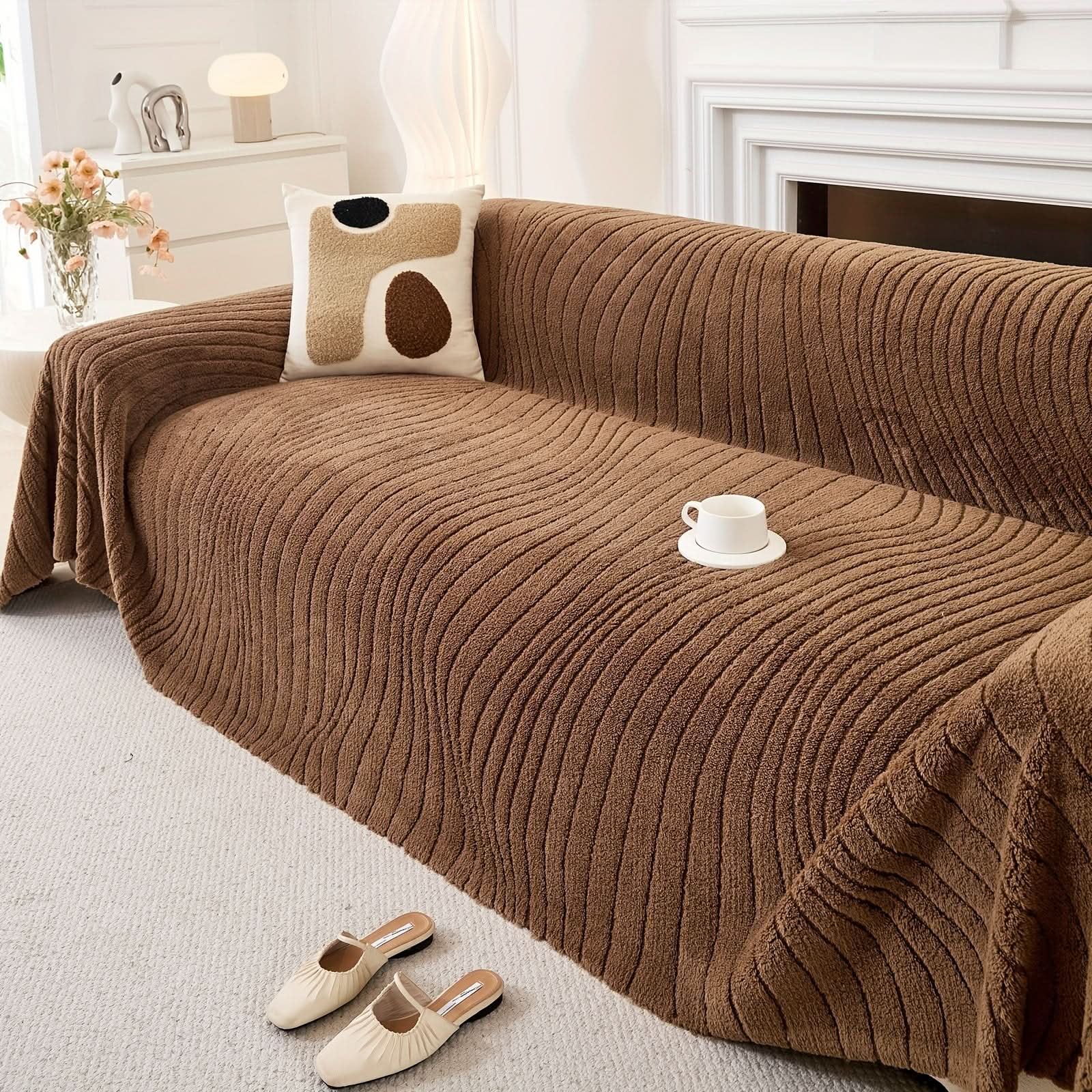 Reversible Plush Sofa Throw Blanket for Year-Round Use