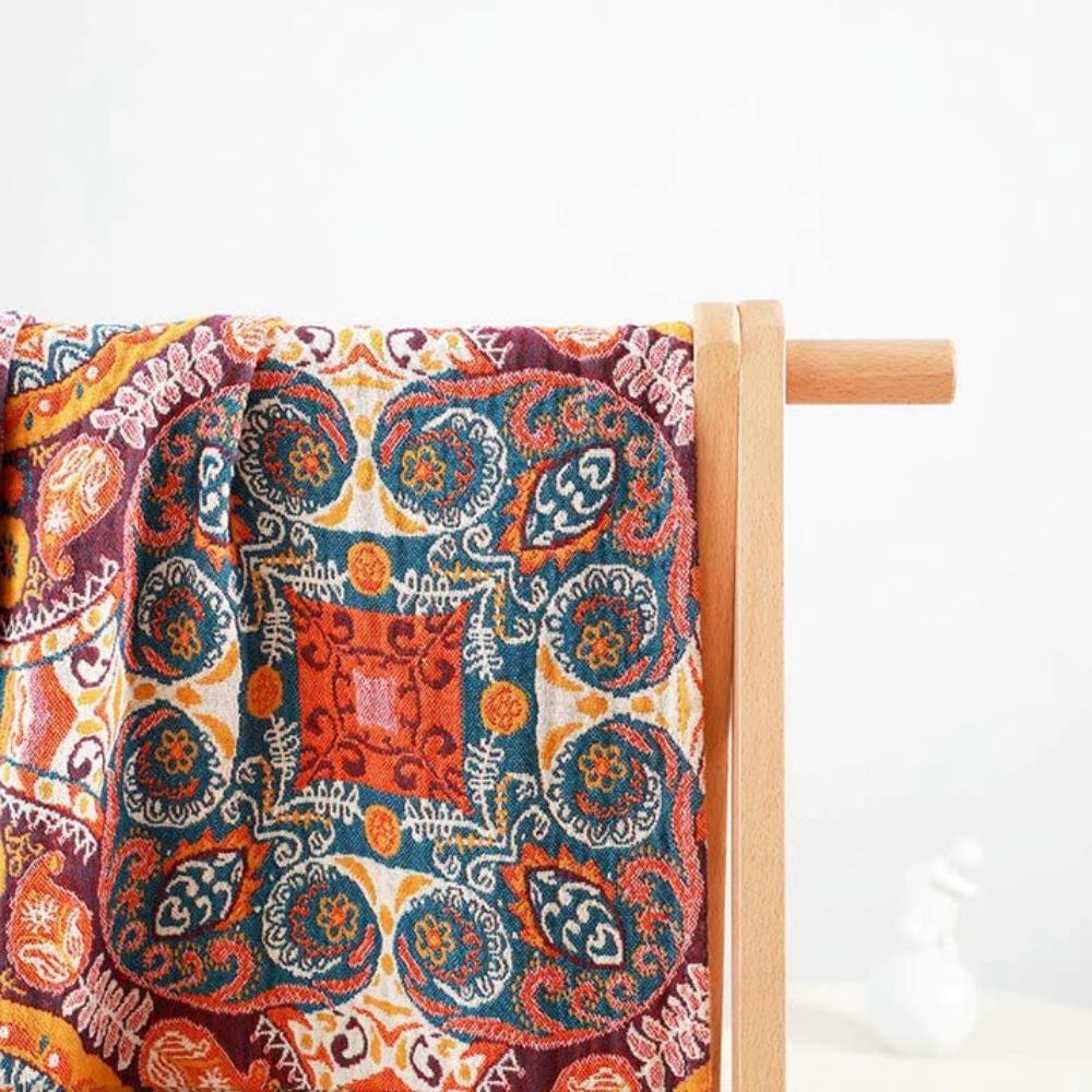 Vintage-Style Cotton Towel Featuring Bohemian Pattern