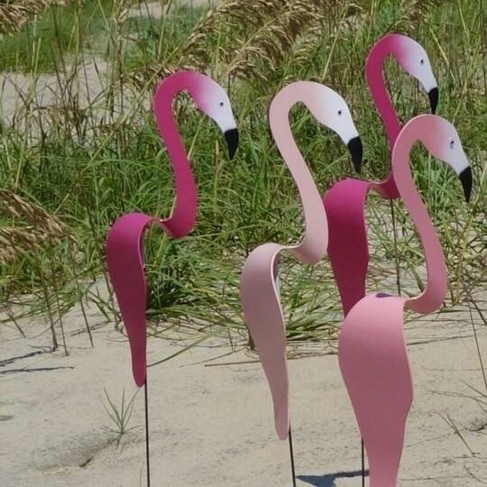 ZephyraFlare™ Swaying Flamingo — Transform Your Garden into a Mesmerizing Breeze-Powered Dance of Joy and Elegance