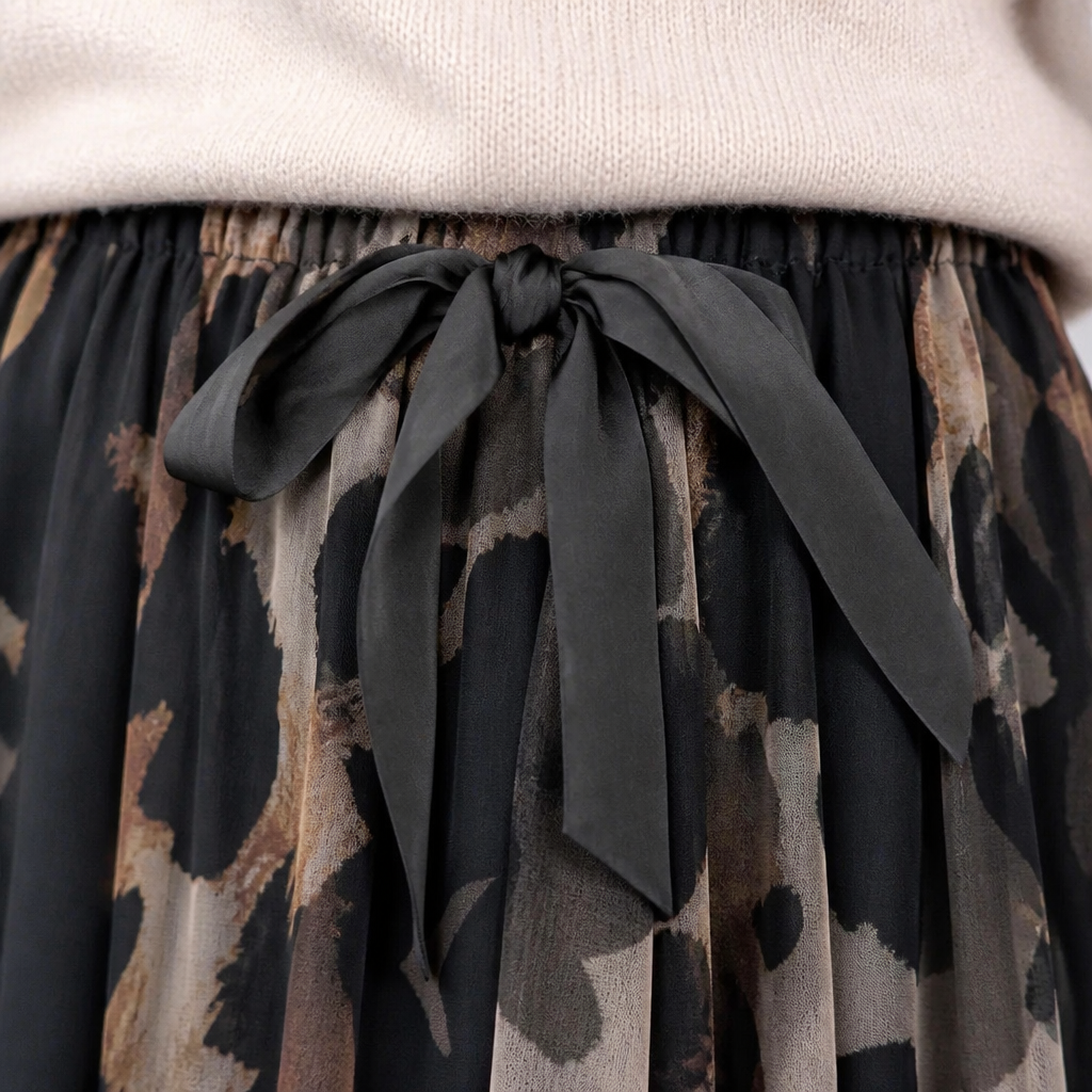 SerenaStyle™ — Slip Into Effortless Elegance and Unshakable Confidence Every Morning
