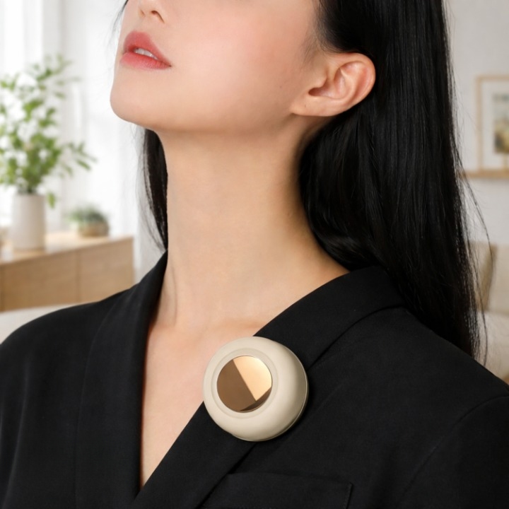 Portable Clip Fan with 360° Airflow – Silent Operation