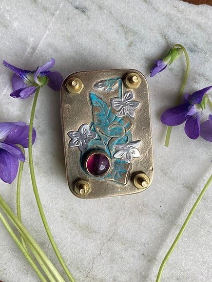 Compact Floral Press and Plant Preservation Tool for Crafts