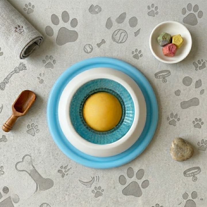 Pet Licking Mat – Reduces Stress and Anxiety for Dogs and Cats
