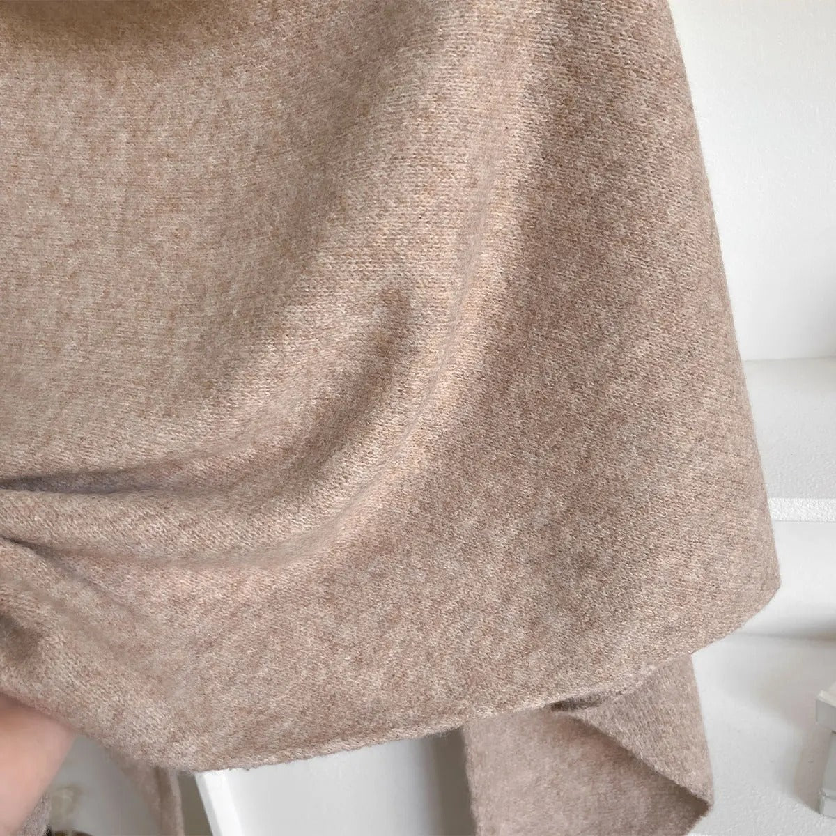 LuminaVeil™ — Embrace Lightweight Warmth That Shapes Your Confidence Every Moment