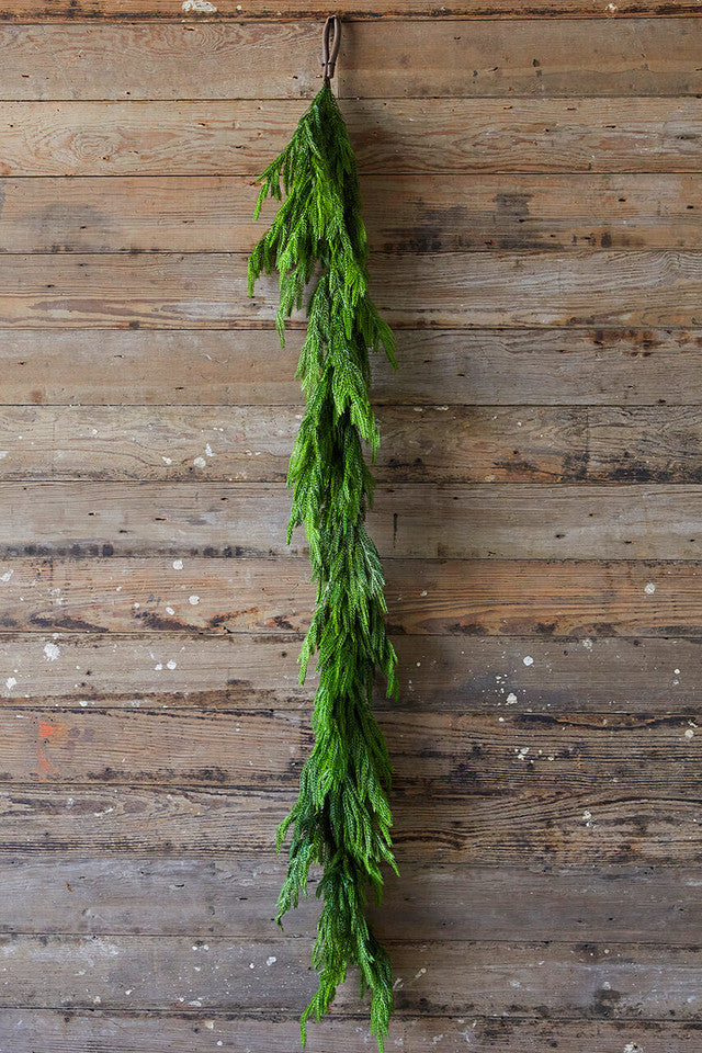 FirVana™ Luxe Garland — Wrap Your Home in Lush, Breathtaking Holiday Warmth Instantly