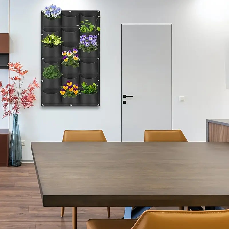 Wall-Mounted Vertical Plant Bag with 18 Pockets Made of Felt