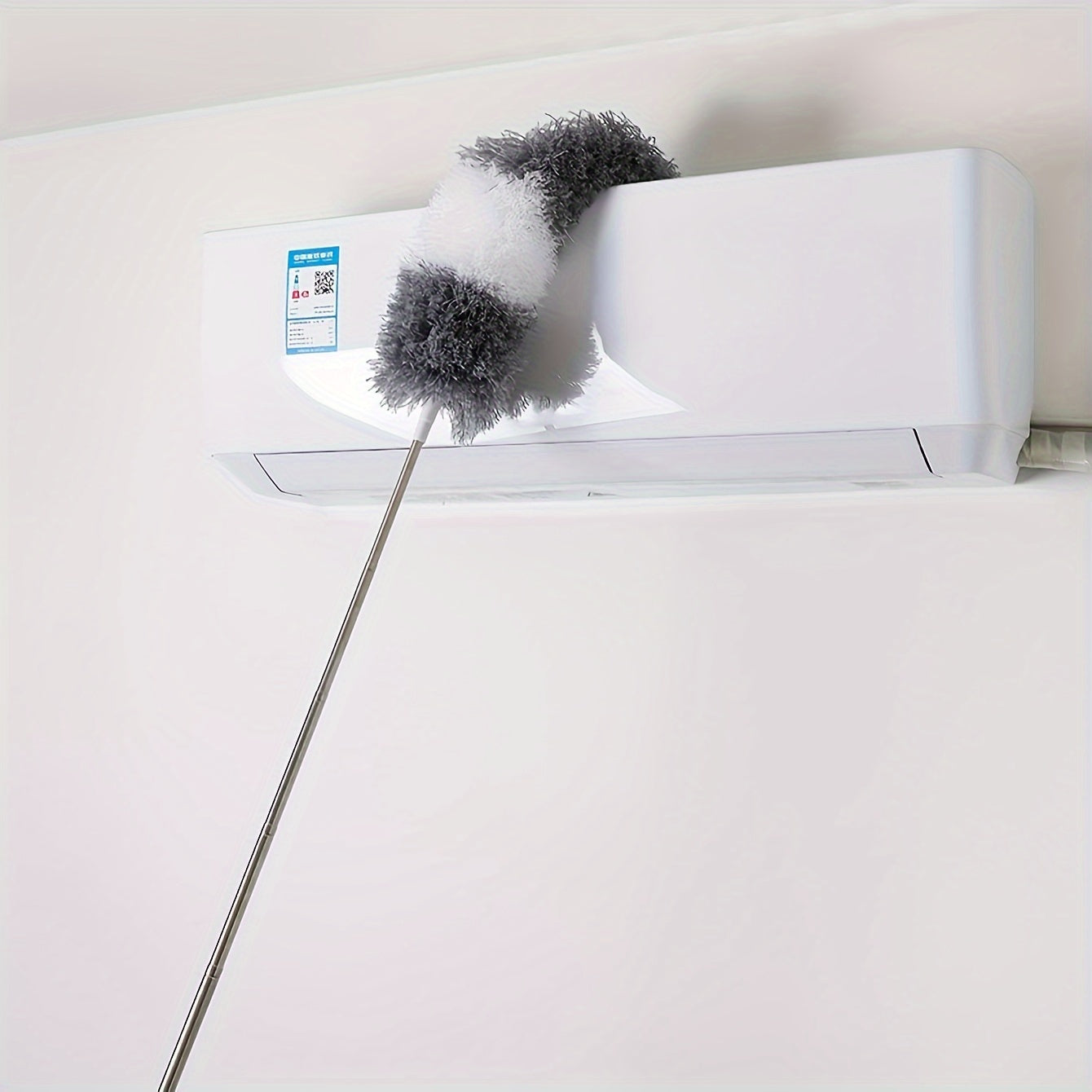 Flexible and Washable Extendable Duster – Reaches 140 cm