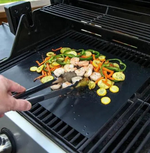 Non-Stick Grill Mat for Clean Cooking | Ideal for Meat, Fish, and Vegetables