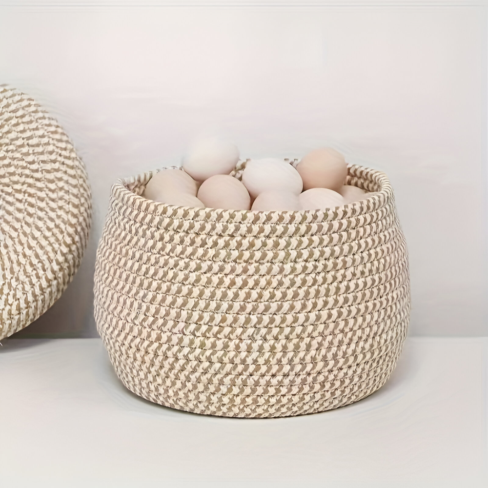 Woven Round Basket with Lid – Bohemian Design for Storage