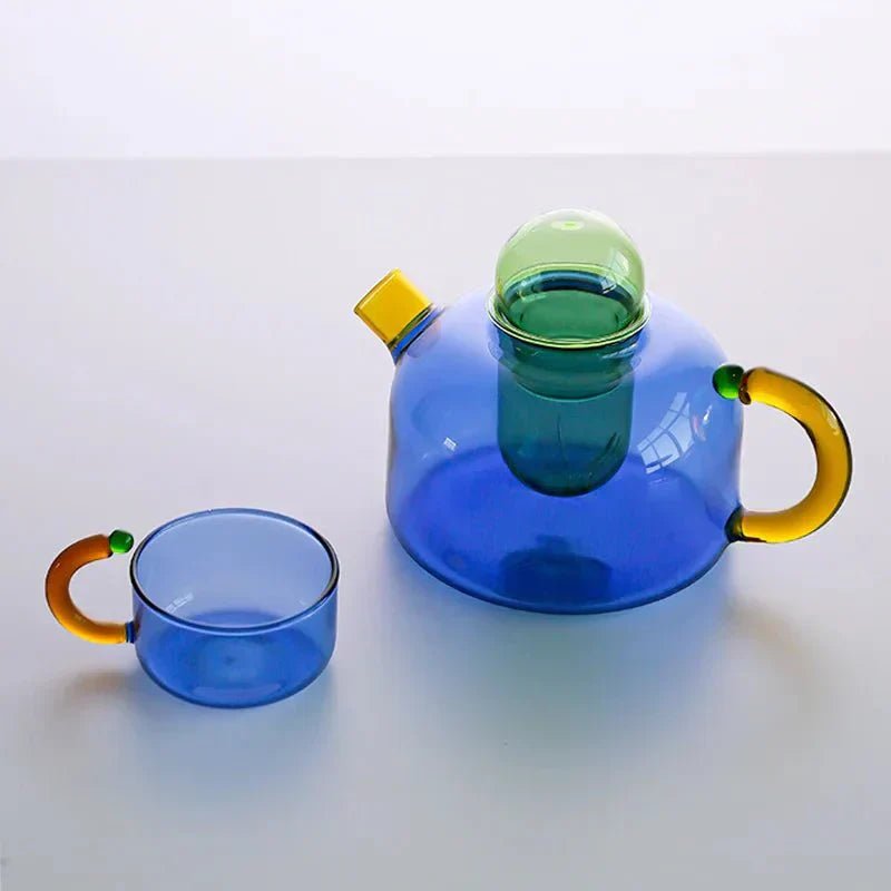 Elegant Clear Glass Teapot and Cup Set with Infuser