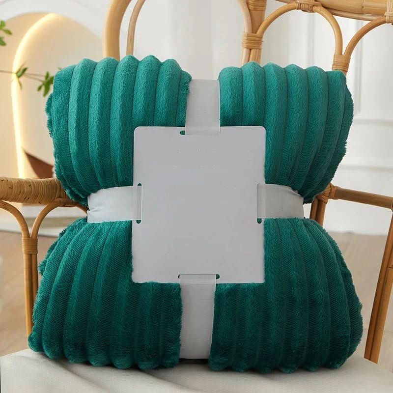 Luxurious Striped Fleece Throw for Cozy Comfort