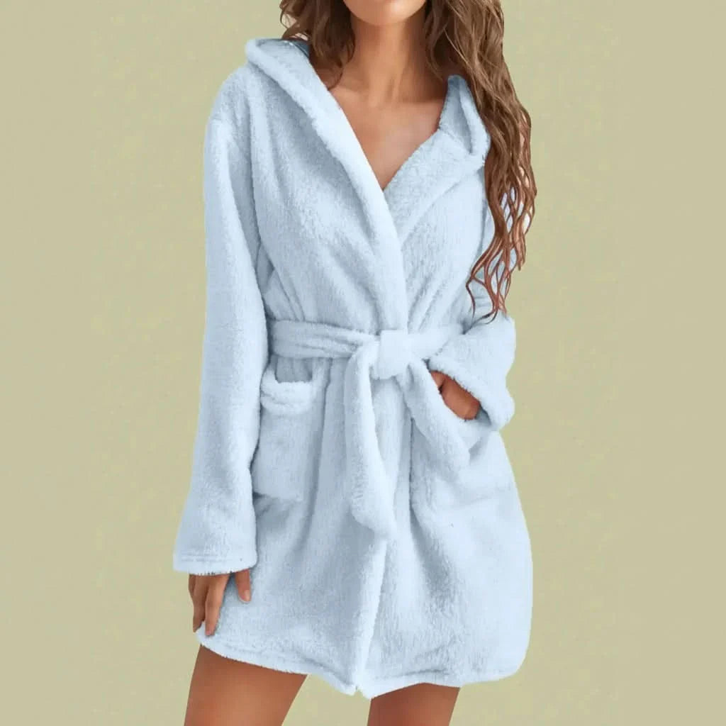 Hooded Fleece Lounge Robe for Comfortable Relaxation