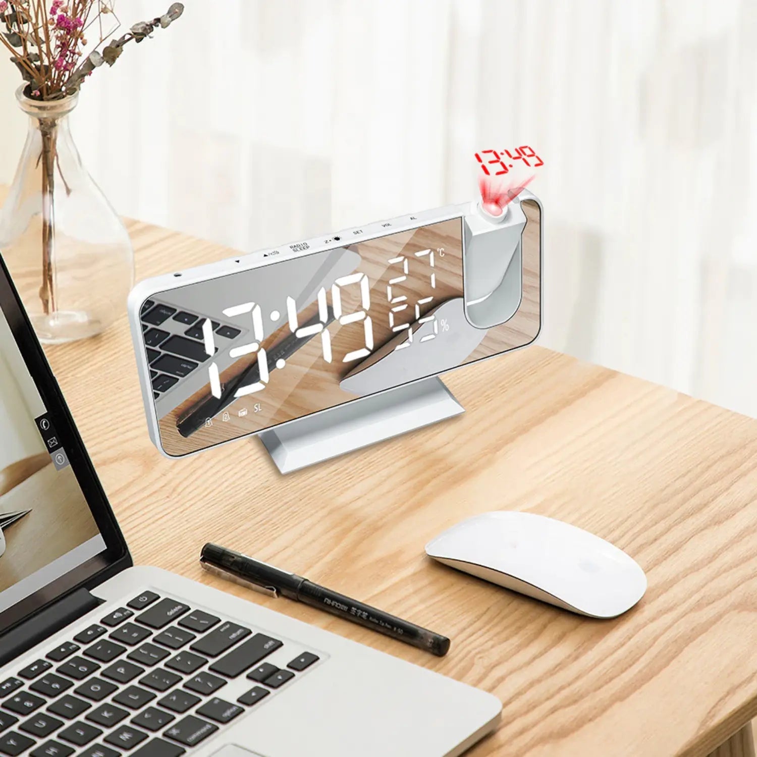 FM Radio Alarm Clock with LED Projection and USB Charging Port