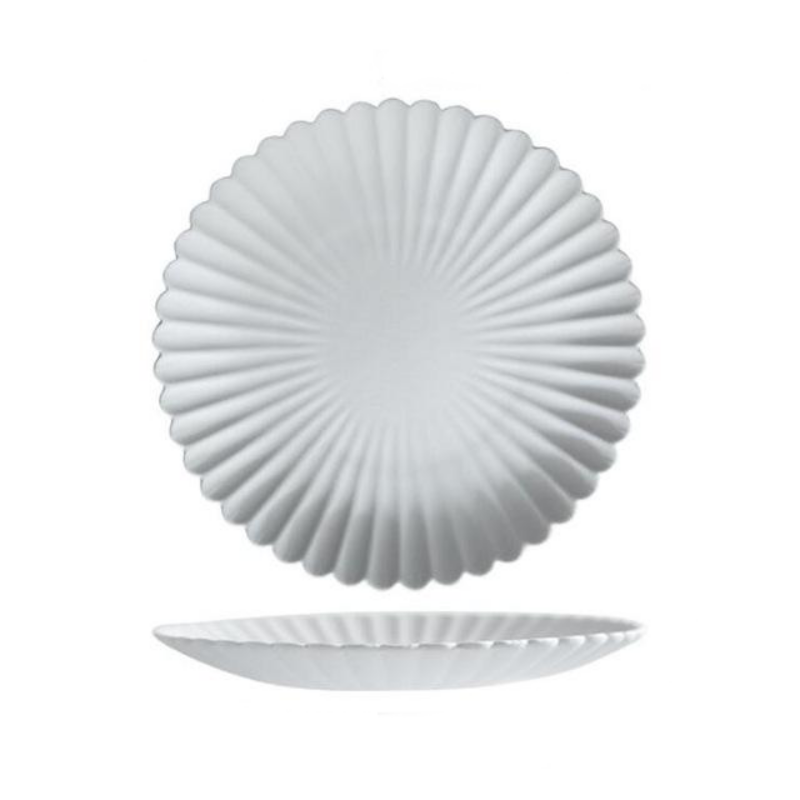 Elegant Ceramic Dining Set with Scalloped Edges and Versatile Sizes