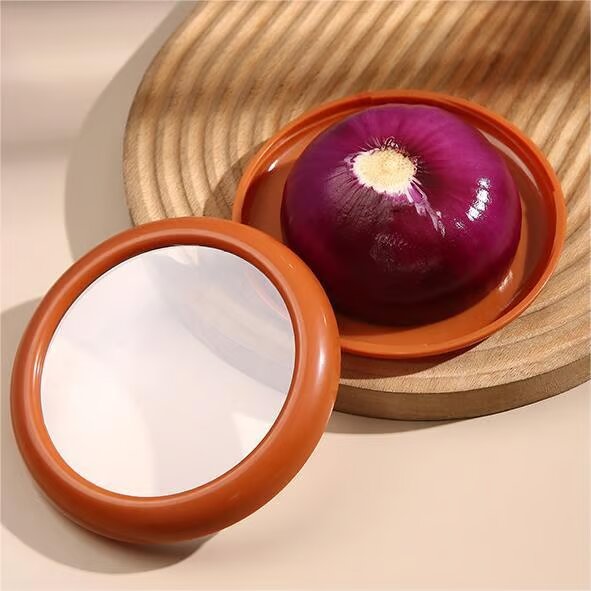 Reusable Food Storage Container by FreshGuard
