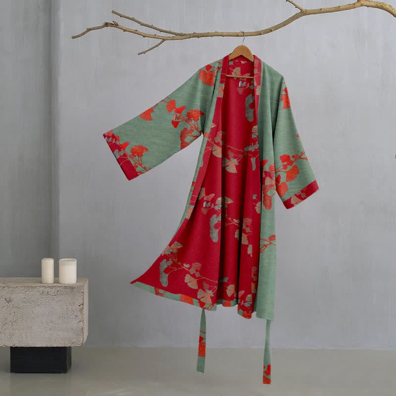 Japanese-Style Bathrobe Made of Organic Cotton Gauze – Ginkgo Leaf Design