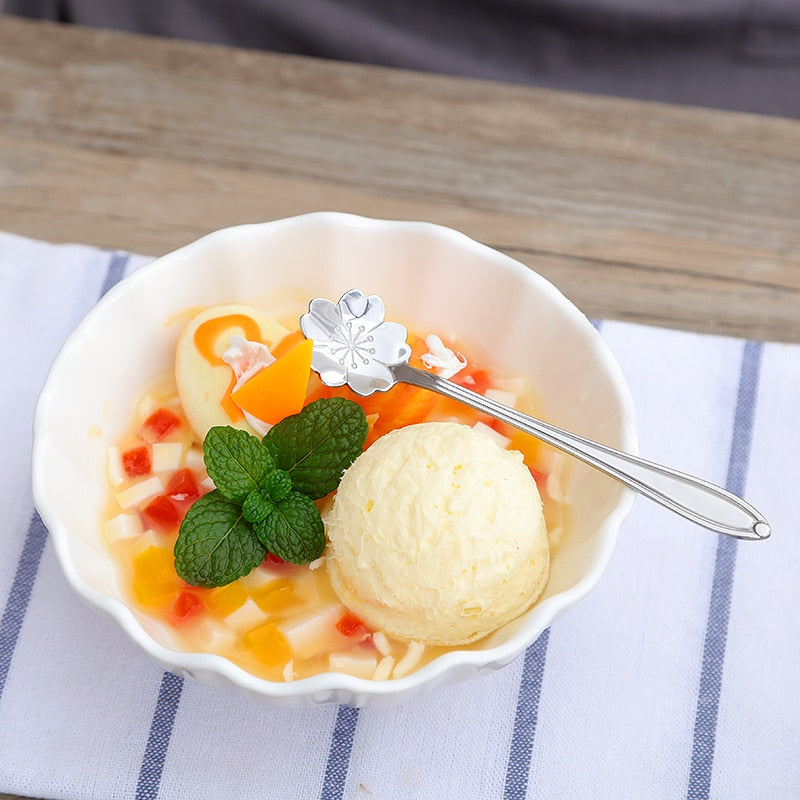 8-Piece Set of Floral Handle Design Stainless Steel Teaspoons