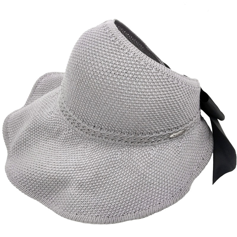 Women's Straw Hat Featuring Ponytail Cutout