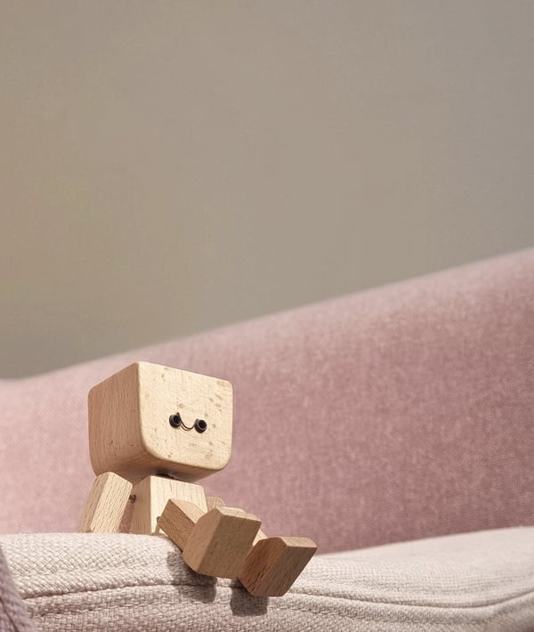 Wooden Decorative Figure with Wobble Function and Interchangeable Faces