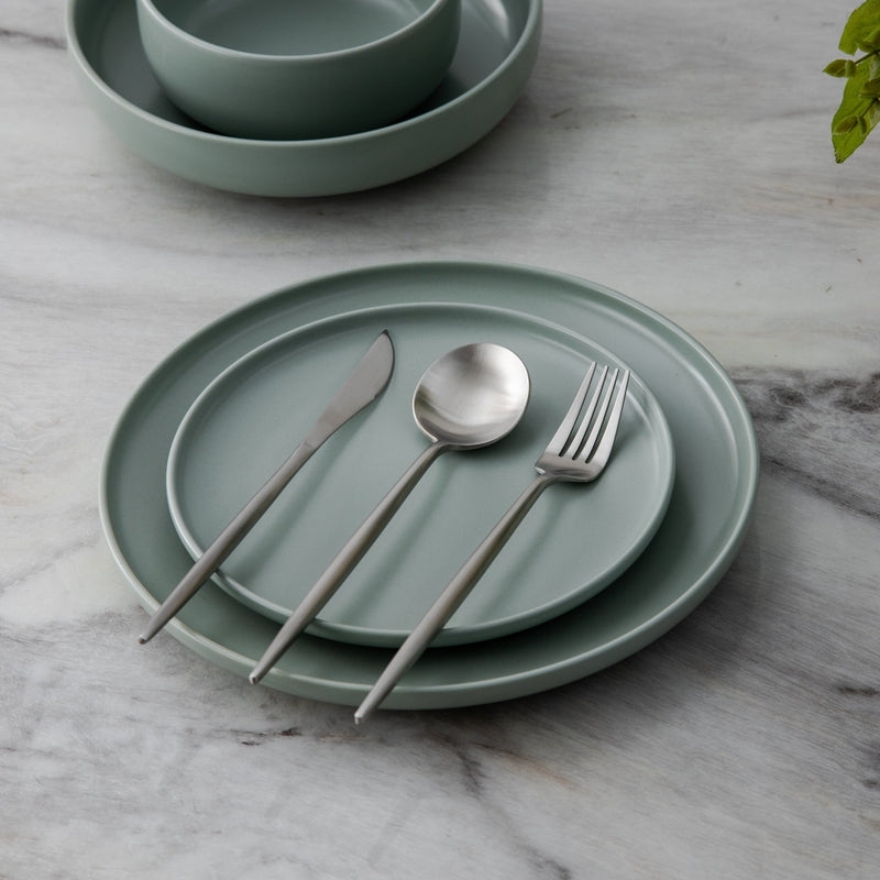 Minimalist Stainless Steel Cutlery Set 18/10 with Titanium Coating