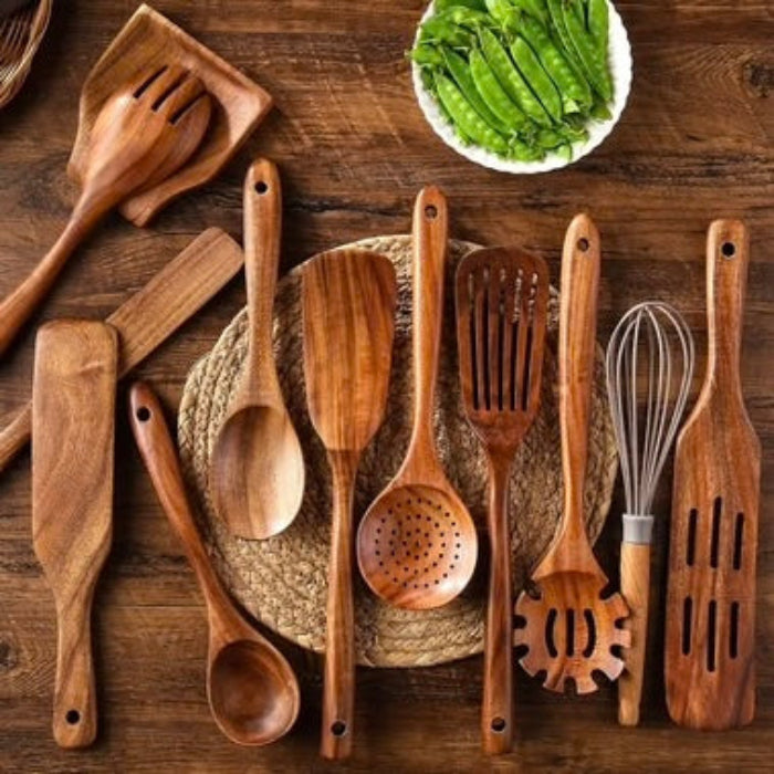 Eco-Friendly 11-Piece Cooking Utensil Set in Wood