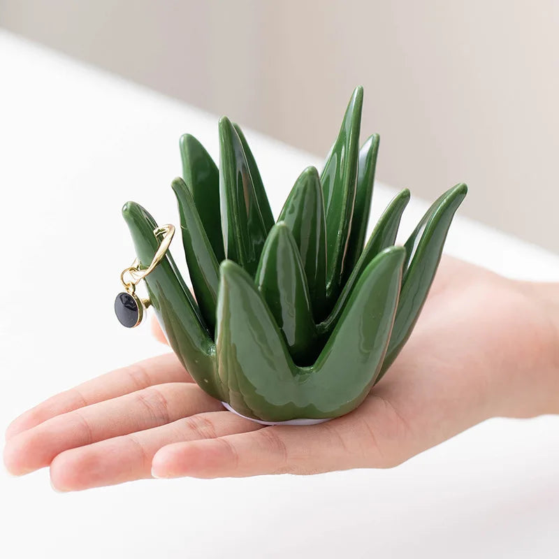 Elegant Green Ceramic Jewelry Organizer with Ring Holders