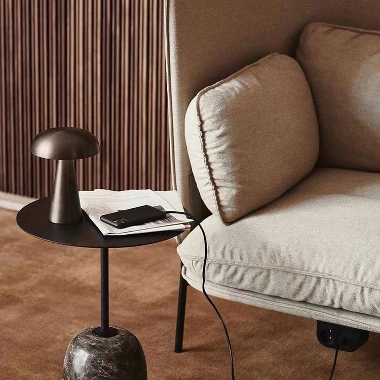 Wireless Table Lamp | Warm Light | Sturdy Metal Base