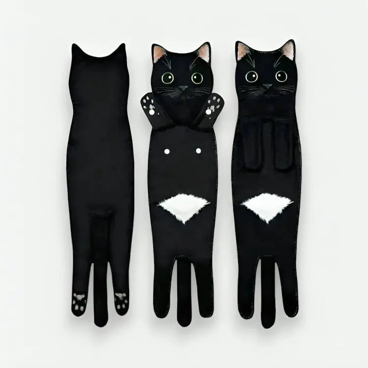 Soft Towel with Cat Design – Beautiful and Ready for Immediate Use