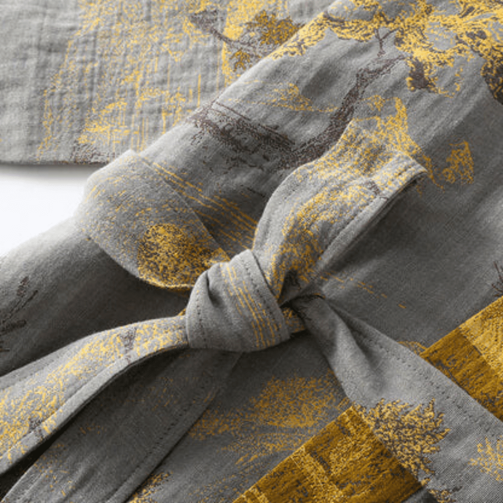 Unisex Bathrobe in Retro Style | Lightweight & Breathable | Wellness Comfort