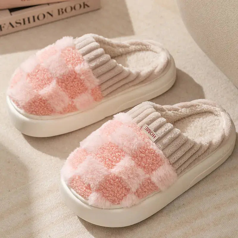 Cozy Checkered Slippers with Warm Lining and Non-Slip Sole