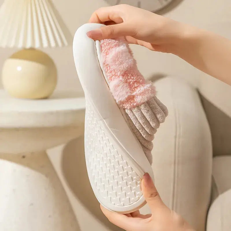 Cozy Checkered Slippers with Warm Lining and Non-Slip Sole