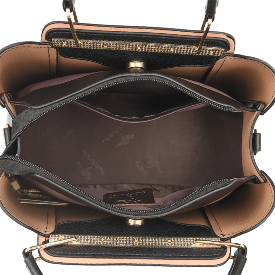 Chic Everyday Tote with Versatile Crossbody Strap