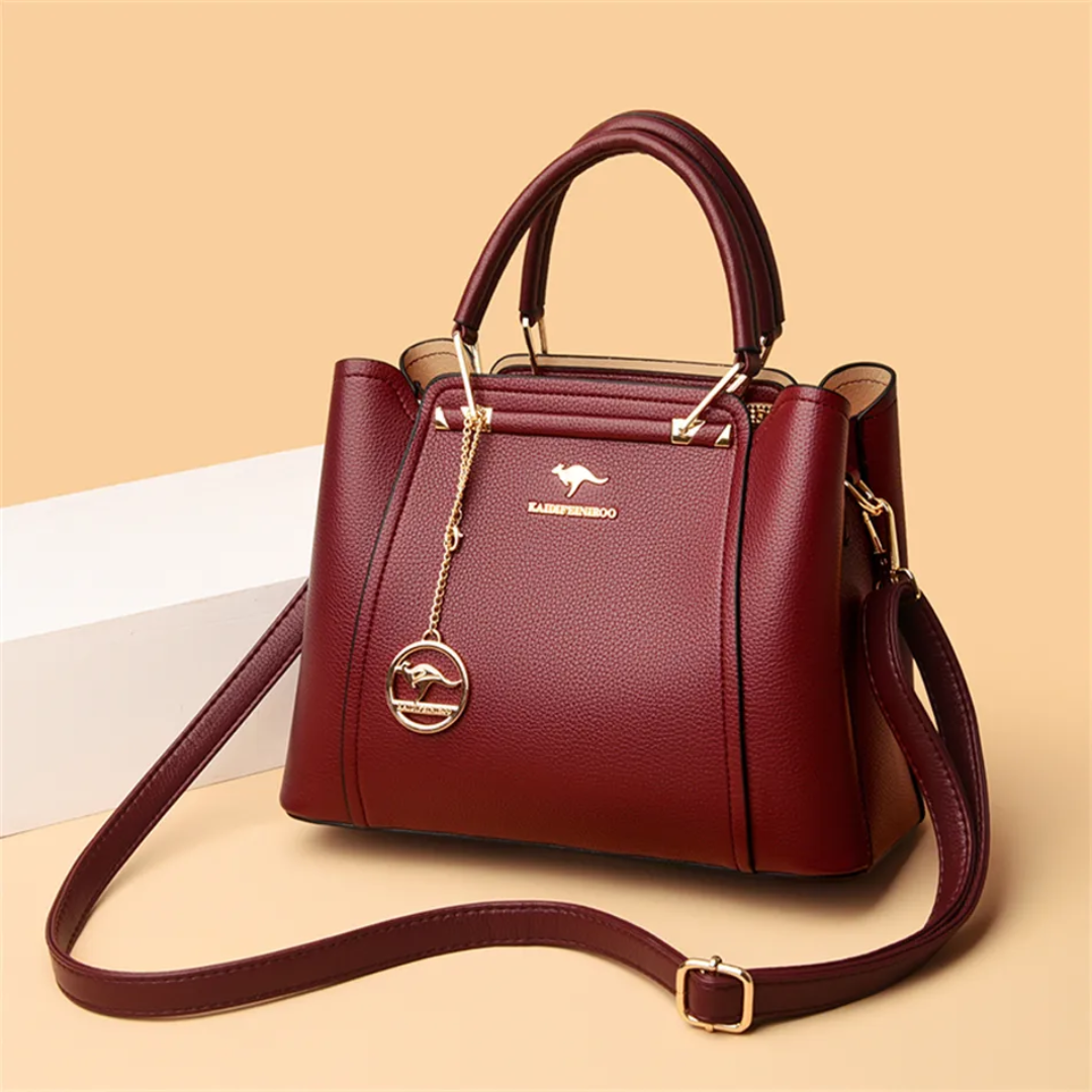 Chic Everyday Tote with Versatile Crossbody Strap