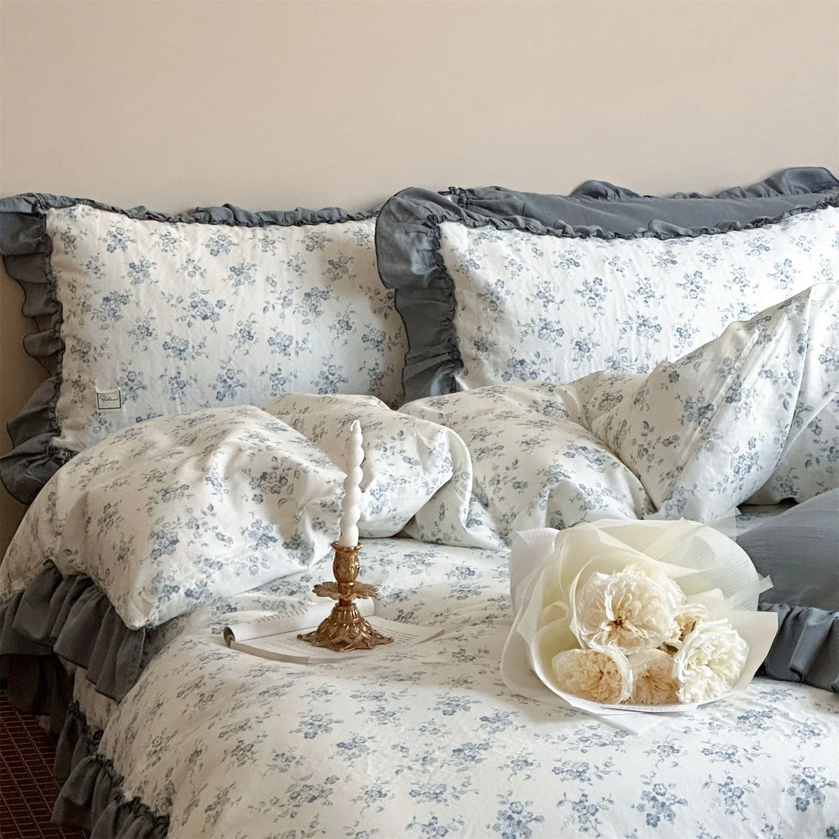4-Piece Bedding Set Breathable Cotton Blend Ruffled Edges