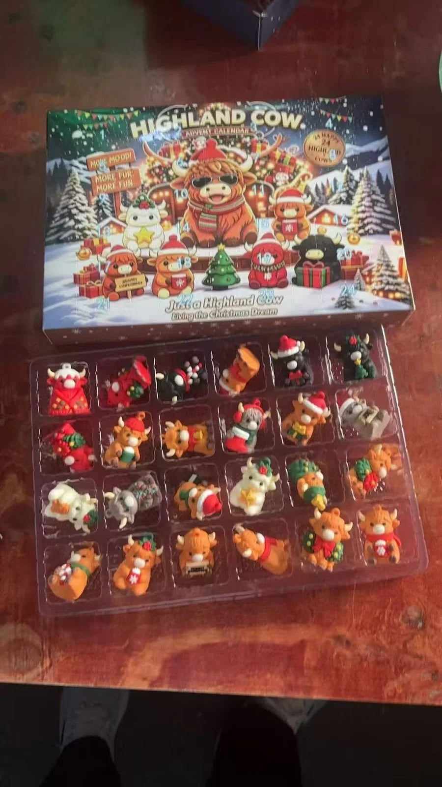 Advent Calendar 24 Squeeze Figures Stress Relief