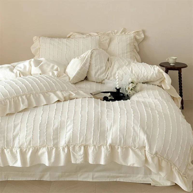 Bed Linen Set Cotton Blend Ruffled Edges