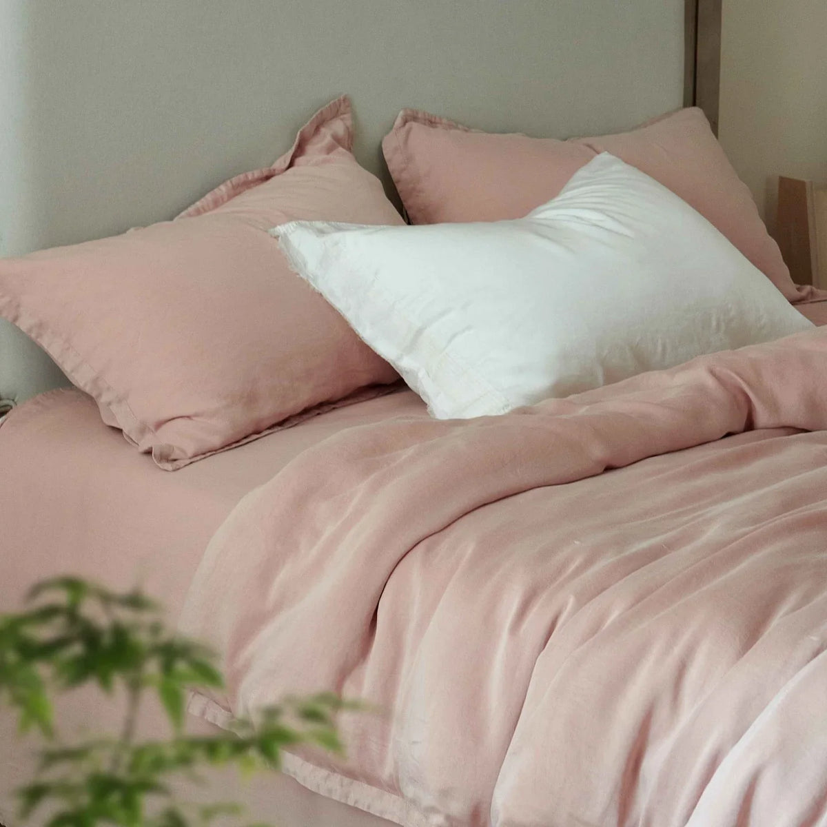 Bed Linen Set Lyocell Satin-Soft & Moisture-Regulating