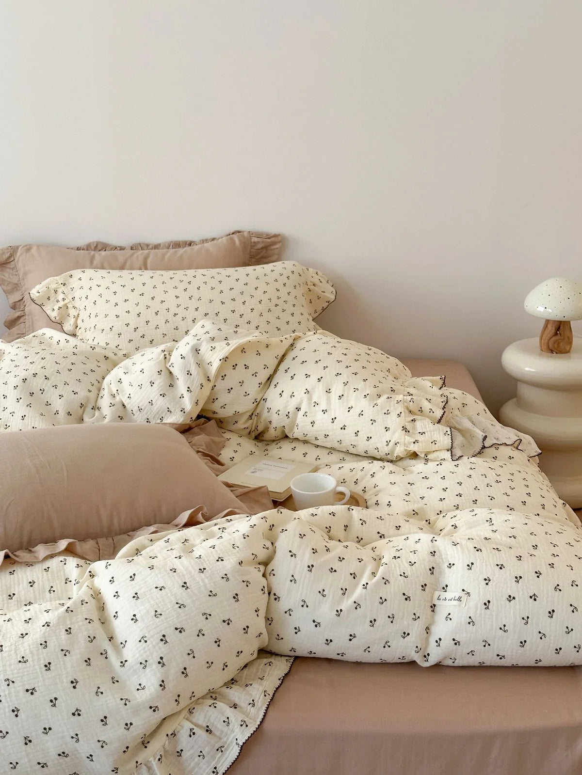 Bedding Set Breathable Cotton Gauze & Ruffled Trim