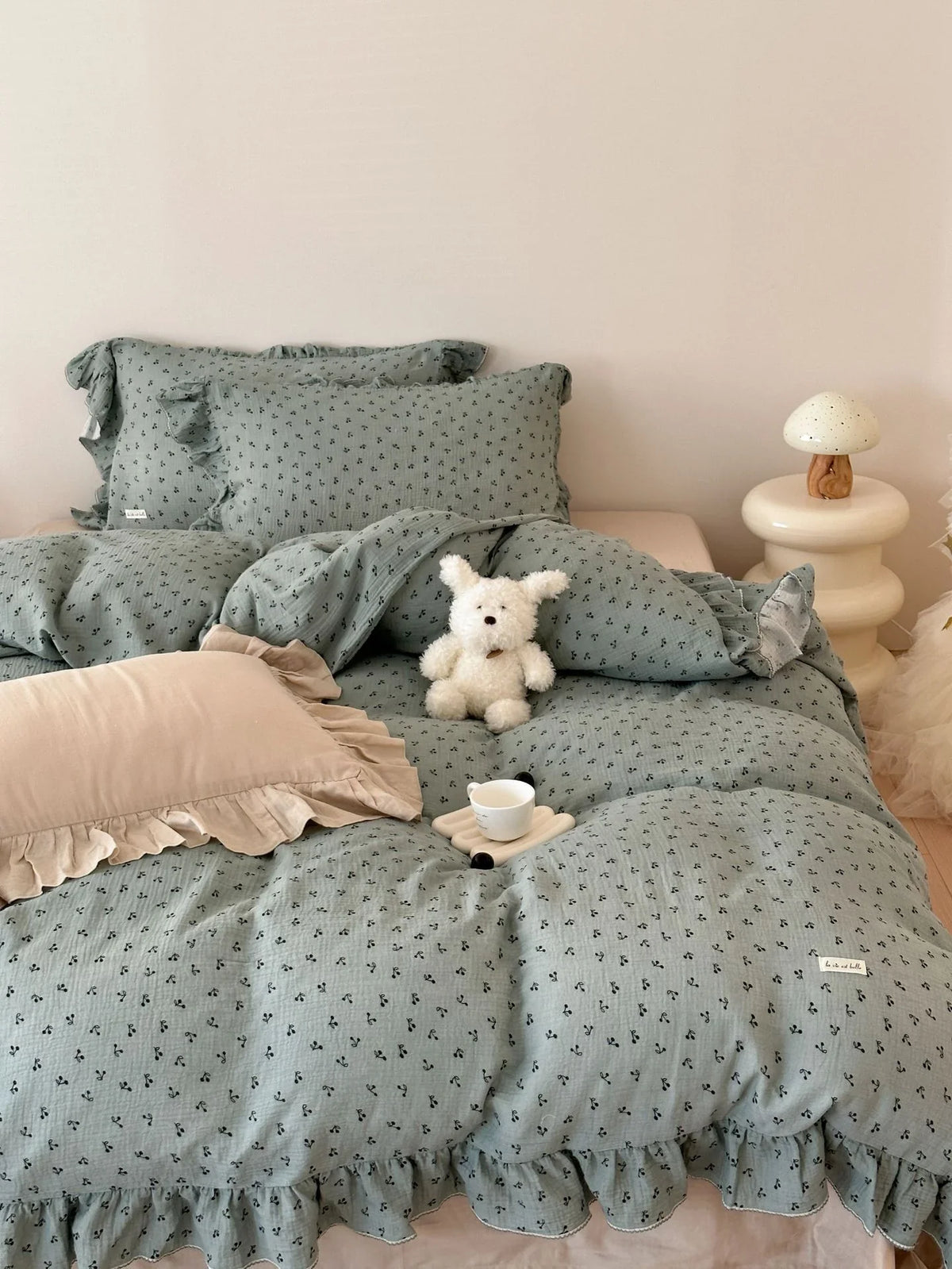 Bedding Set Breathable Cotton Gauze & Ruffled Trim