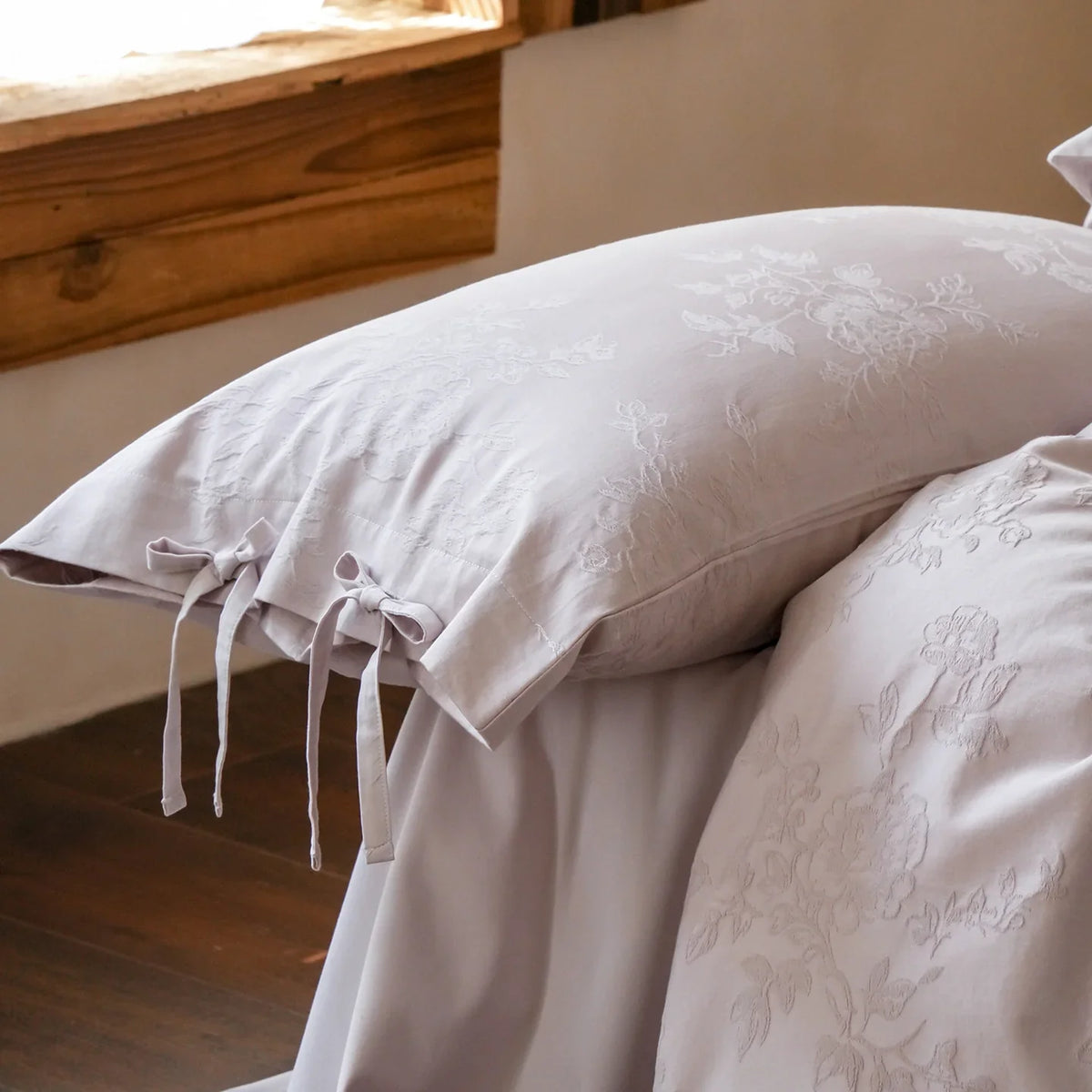 Bedding Set Breathable Cotton Jacquard Floral 4-Piece Set