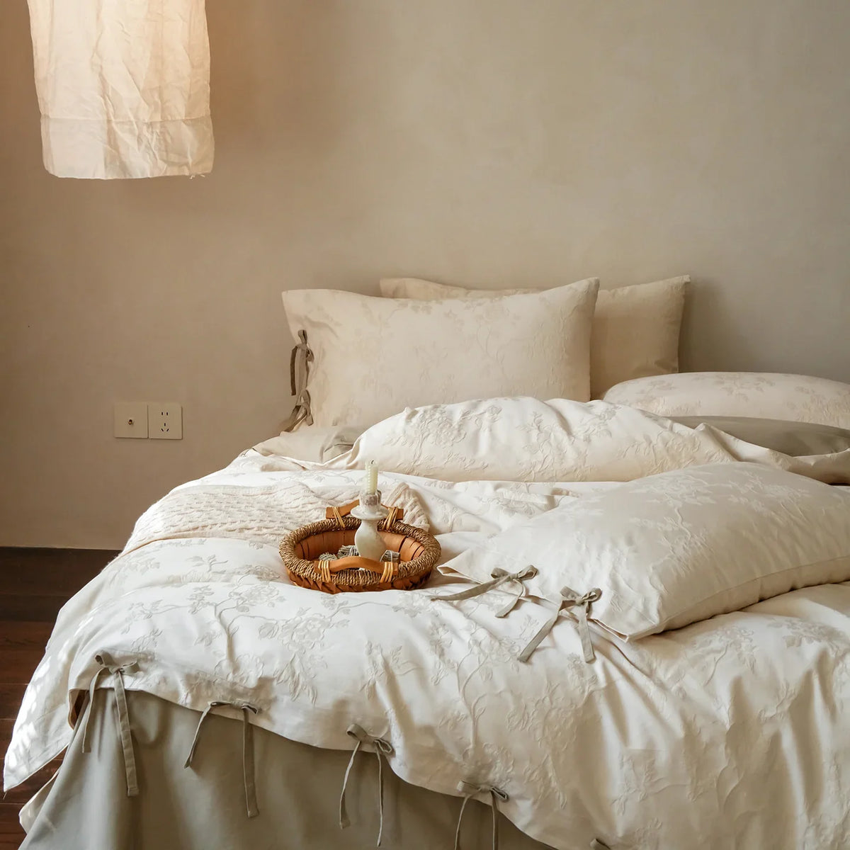 Bedding Set Breathable Cotton Jacquard Floral 4-Piece Set