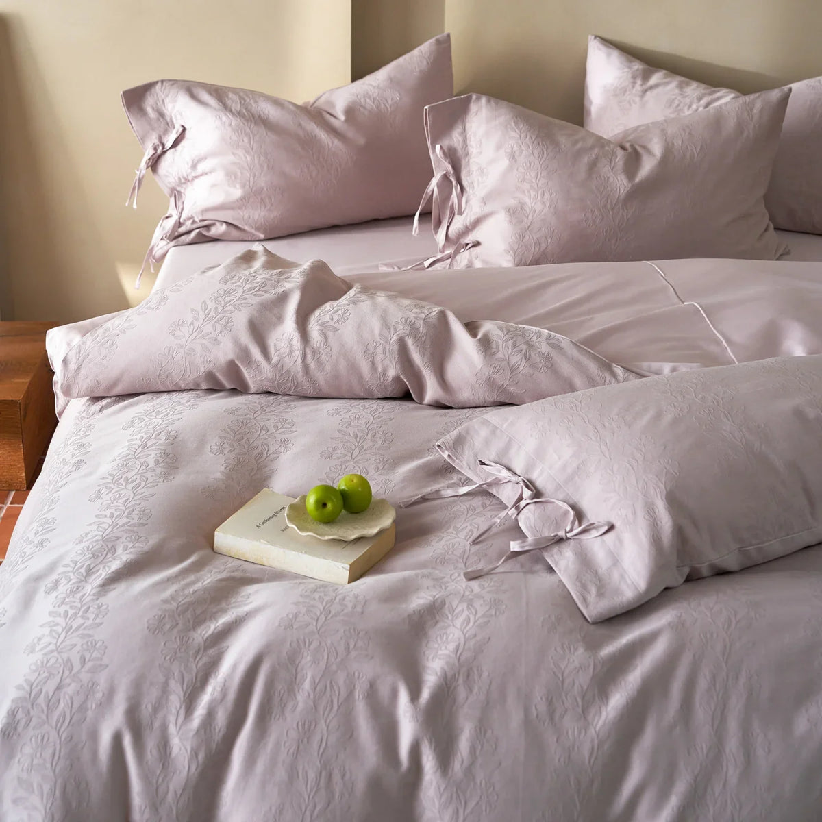 Bedding Set Breathable Jacquard 100% Cotton 4-Piece