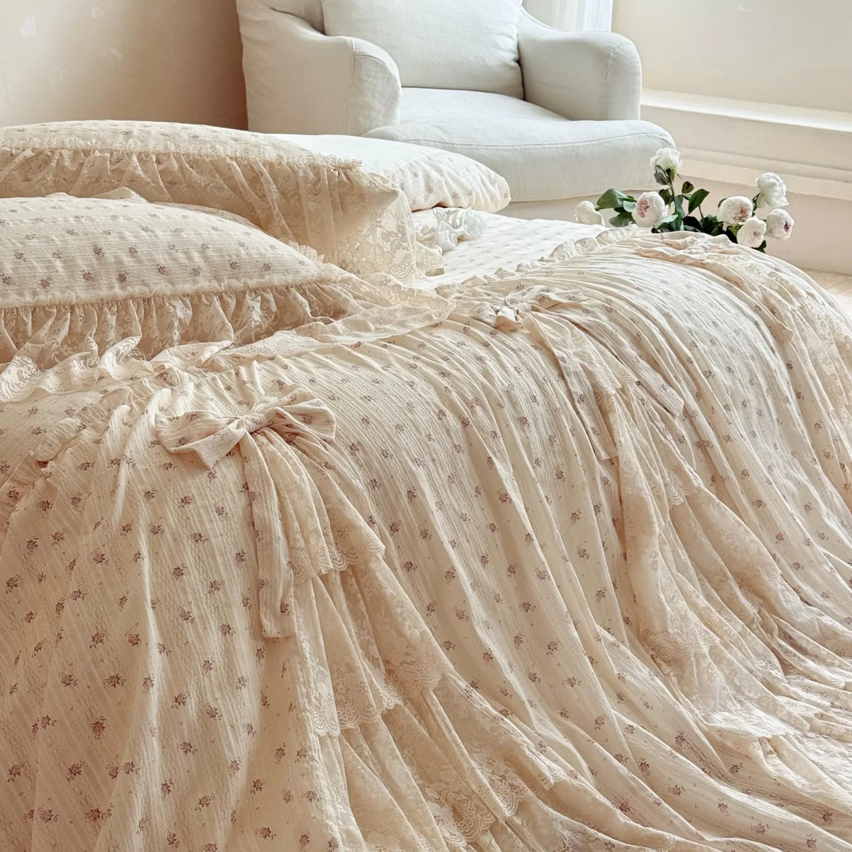 Bedding Set Cotton Blend Lace Ruffle Set of 4